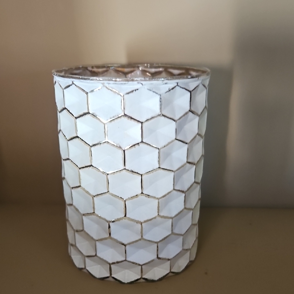 White Hexagonal Patterned Vase